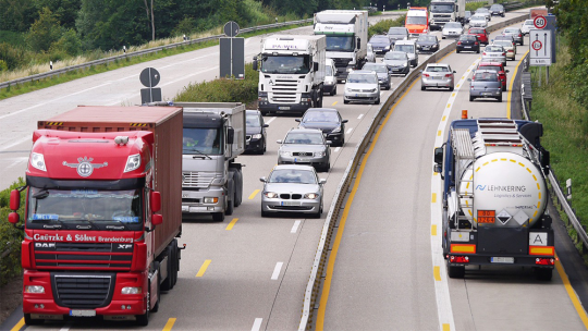 UNO alerta de graves riesgos para los transportistas y exige al Gobierno que garantice la seguridad y el abastecimiento